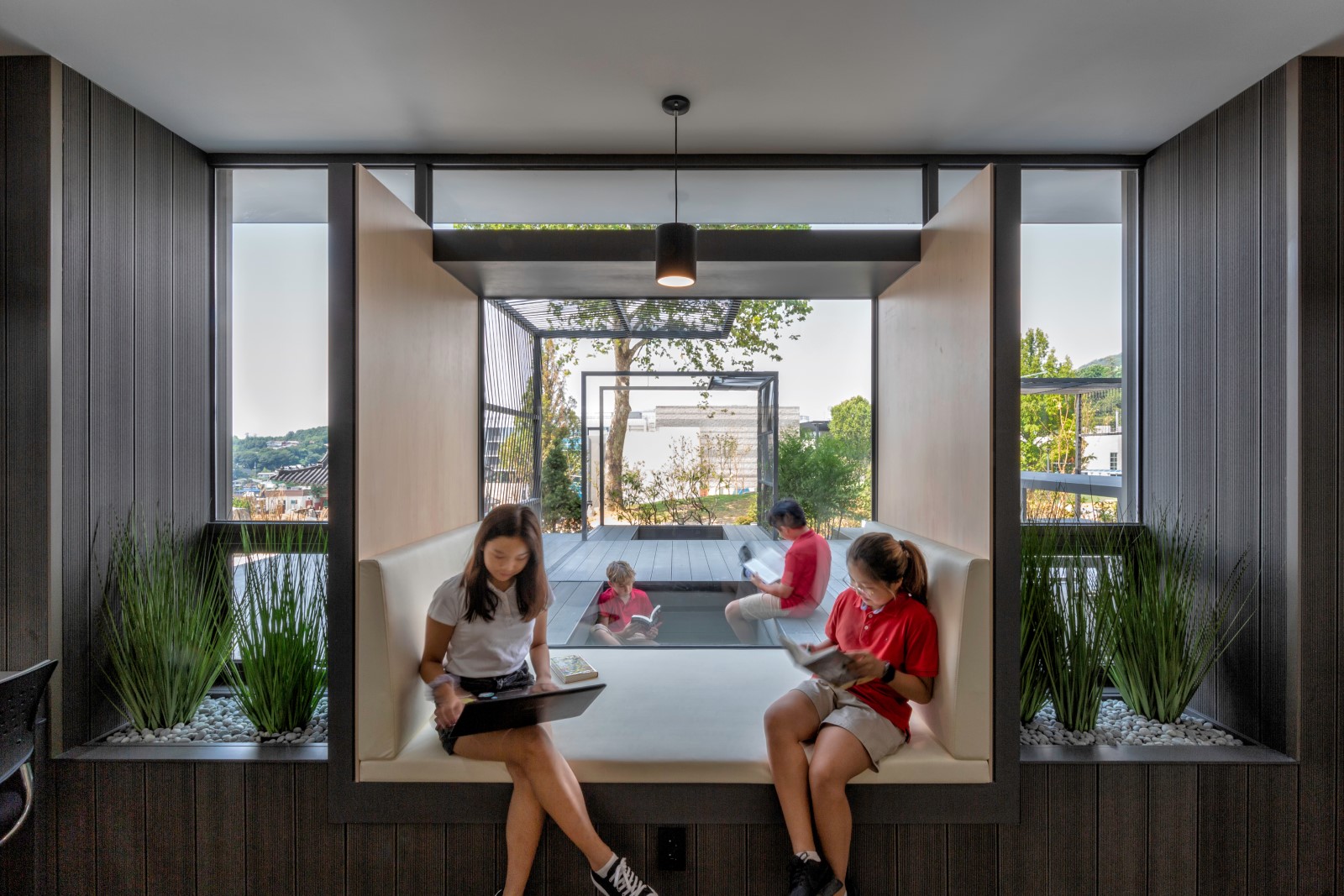 SFS Middle Years Library